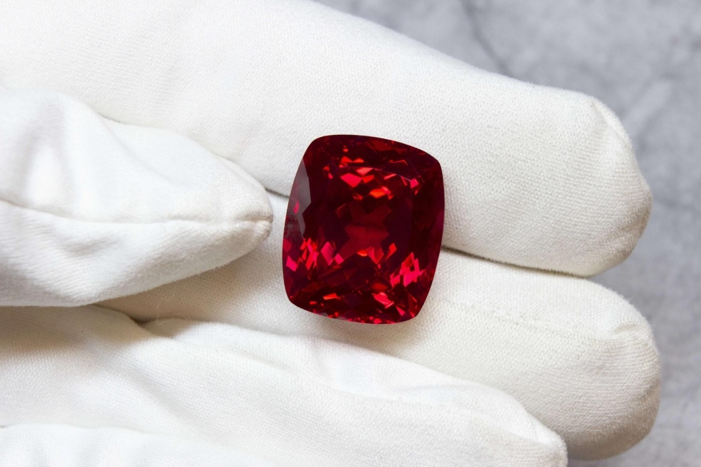Камень рубин