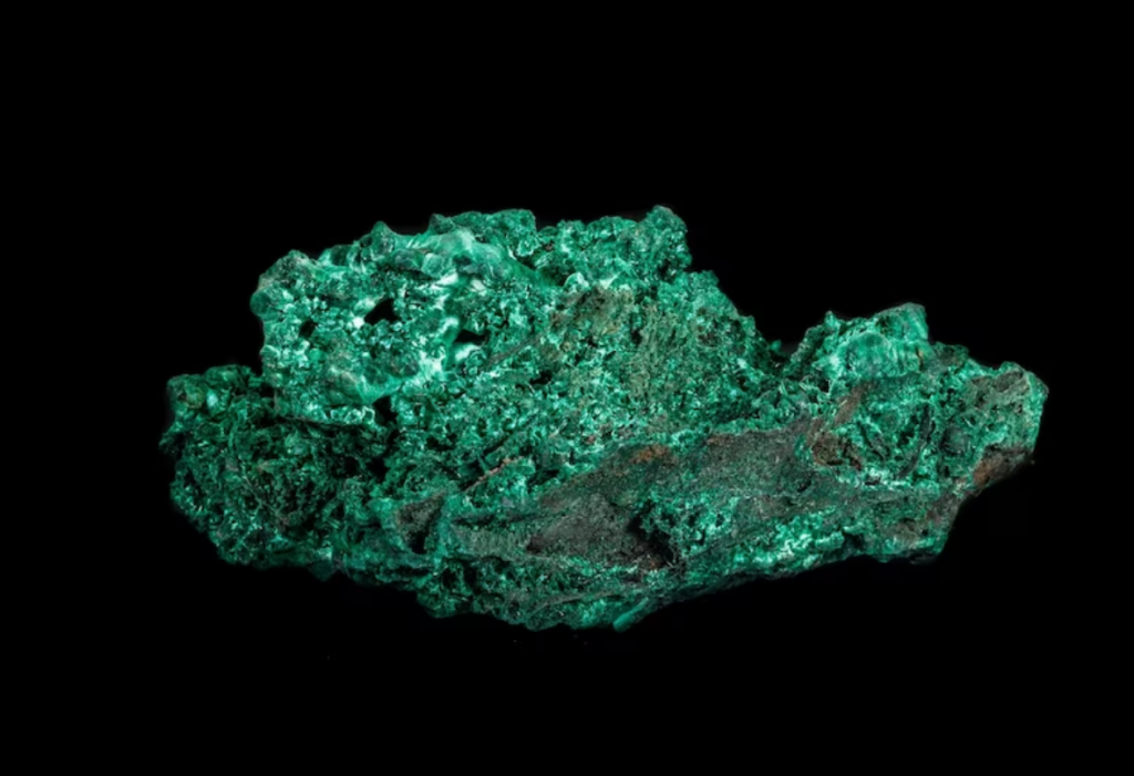 минеральный камень малахит