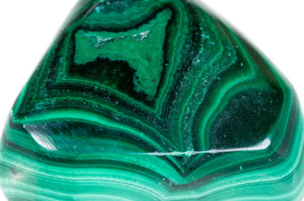 зеленый камень малахит