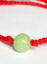 картинка Оберег Красная нить с камнем Оникс (Зелёный) от магазина Wolves