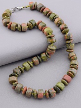 картинка Бусы Эпидот 50 см от магазина Wolves