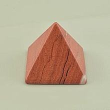 картинка Пирамида Яшма 40x37мм от магазина Wolves