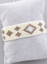 картинка Браслет Бисер 17 см от магазина Wolves