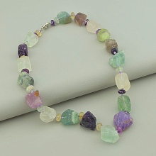 картинка Бусы из натурального камня Флюорита, на замке типа карабин от магазина Wolves