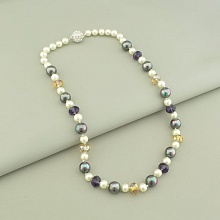 картинка Бусы из Майорки и Чешского хрусталя разноцветные, на магните 'SUNSTONES' 57 см от магазина Wolves