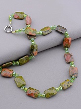 картинка Бусы Эпидот Чешский хрусталь 52 см от магазина Wolves