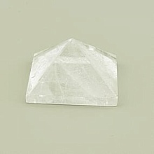 картинка Пирамида Горный хрусталь 39x39x25 45 5 г от магазина Wolves
