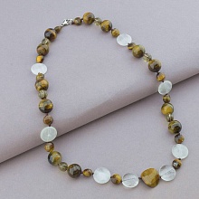 картинка Бусы 'SUNSTONES' Тигровый глаз Горный хрусталь Раухтопаз 49 см от магазина Wolves