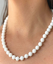 картинка Элитные Бусы Агат(Белый) на карабине от магазина Wolves