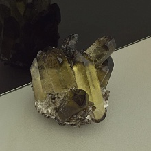 картинка Образец Раухтопаз 75x65мм от магазина Wolves