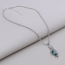 картинка Подвеска с натуральным хризопразом от магазина Wolves