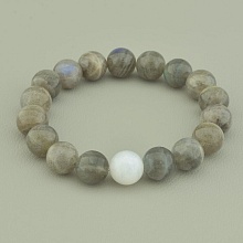 картинка Браслет 'SUNSTONES' Лабрадор Лунный камень 17 см от магазина Wolves