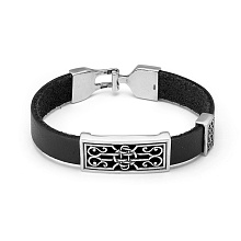 картинка Кожаный браслет с посеребренными с оксидированием накладками от магазина Wolves