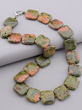картинка Бусы Эпидот 47 см от магазина Wolves