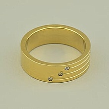 картинка Кольцо 'XUPING' Фианит (позолота 18к (лимонная)) от магазина Wolves