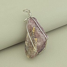 картинка Кулон Клубничный кварц 45х35мм от магазина Wolves