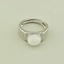 картинка Кольцо Лунный камень (родий) от магазина Wolves