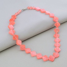 картинка Бусы из натурального камня халцедона, на стальном карабине от магазина Wolves