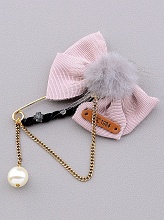 картинка Брошь 'Hand Made'  (Ткань) от магазина Wolves