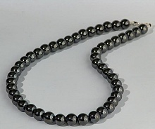 картинка Элитные Бусы из Гематита на карабине от магазина Wolves