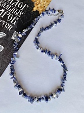 картинка Бусы Содалит на карабине от магазина Wolves