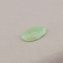 картинка Кабошон Нефрит 25x17мм от магазина Wolves