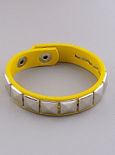 картинка Браслет желтый кожаный с металлическими вставками 'FJ' 17 см от магазина Wolves