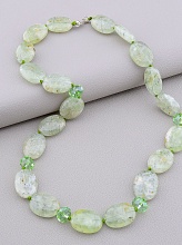 картинка Бусы с карабиновым замком из пренита и чешского хрусталя от магазина Wolves