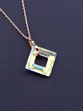 картинка Подвеска Сrystal 'Saiya' (позолота 18к) от магазина Wolves