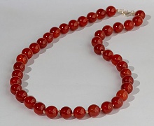 картинка Элитные Бусы Сердолик на карабине от магазина Wolves