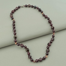 картинка Бусы 'SUNSTONES' Гранат Чешский хрусталь 47 см от магазина Wolves