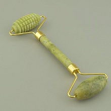 картинка Массажер из жадеита, зеленый от магазина Wolves