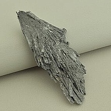 картинка Образец Шерл 90x35мм от магазина Wolves