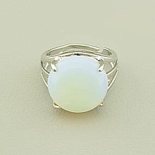 картинка Кольцо Лунный камень от магазина Wolves