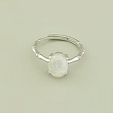 картинка Кольцо Лунный камень (родий) от магазина Wolves