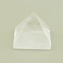 картинка Пирамида Горный хрусталь 40x40x33 57 6 г от магазина Wolves