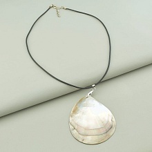 картинка Подвеска Перламутр 49 см от магазина Wolves