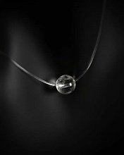 картинка Чокер невидимка с камнем Горный хрусталь от магазина Wolves