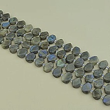 картинка Бусины из лабрадора, серый цвет, нить 38 см от магазина Wolves