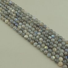 картинка Нитка Лабрадор 39 см 8 5 мм (Без замка) от магазина Wolves