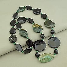 картинка Бусы Агат Малахит 82 см от магазина Wolves