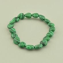 картинка Браслет на резинке из малахита SUNSTONES от магазина Wolves