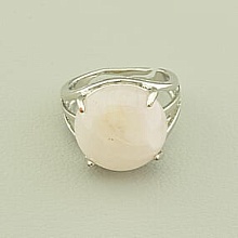 картинка Кольцо Розовый кварц от магазина Wolves