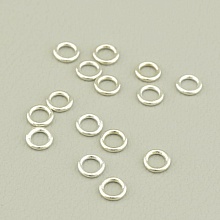 картинка Колечко Серебро(925) 4x4мм от магазина Wolves