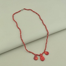 картинка Бусы красные из натурального коралла от магазина Wolves