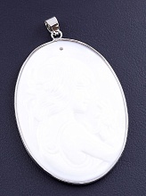 картинка Кулон Перламутр от магазина Wolves