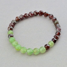 картинка Браслет 'SUNSTONES' Гранат Нефрит 17 см от магазина Wolves