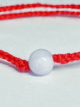 картинка Оберег Красная нить с камнем Аквамарин от магазина Wolves