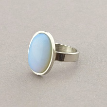 картинка Кольцо 'Stainless Steel' Лунный камень Медицинская сталь 316L от магазина Wolves