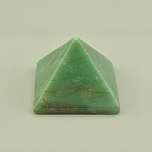 картинка Пирамида Нефрит 38x35мм от магазина Wolves